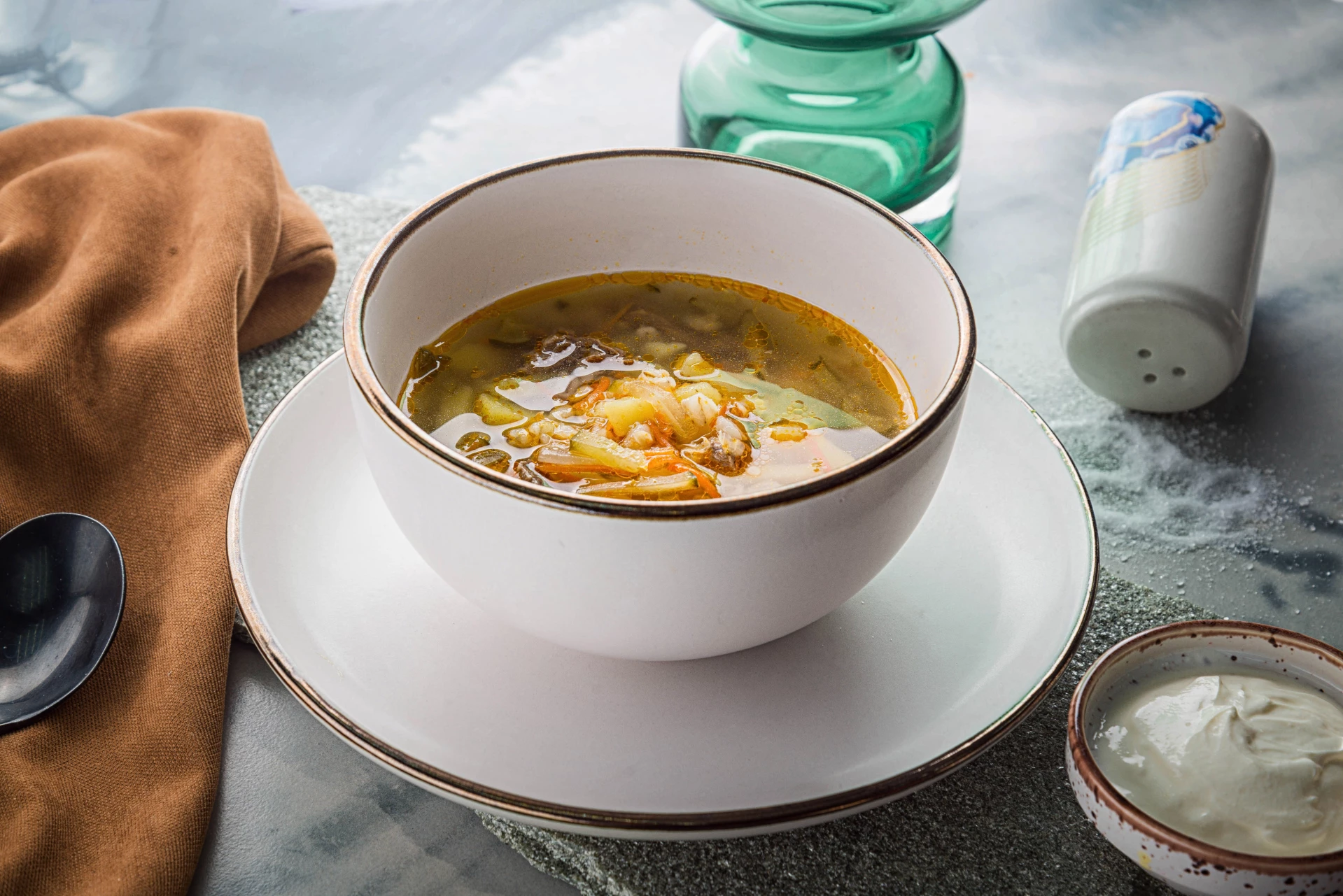 Рассольник Ленинградский с мясом, со сметаной 250/20 гр