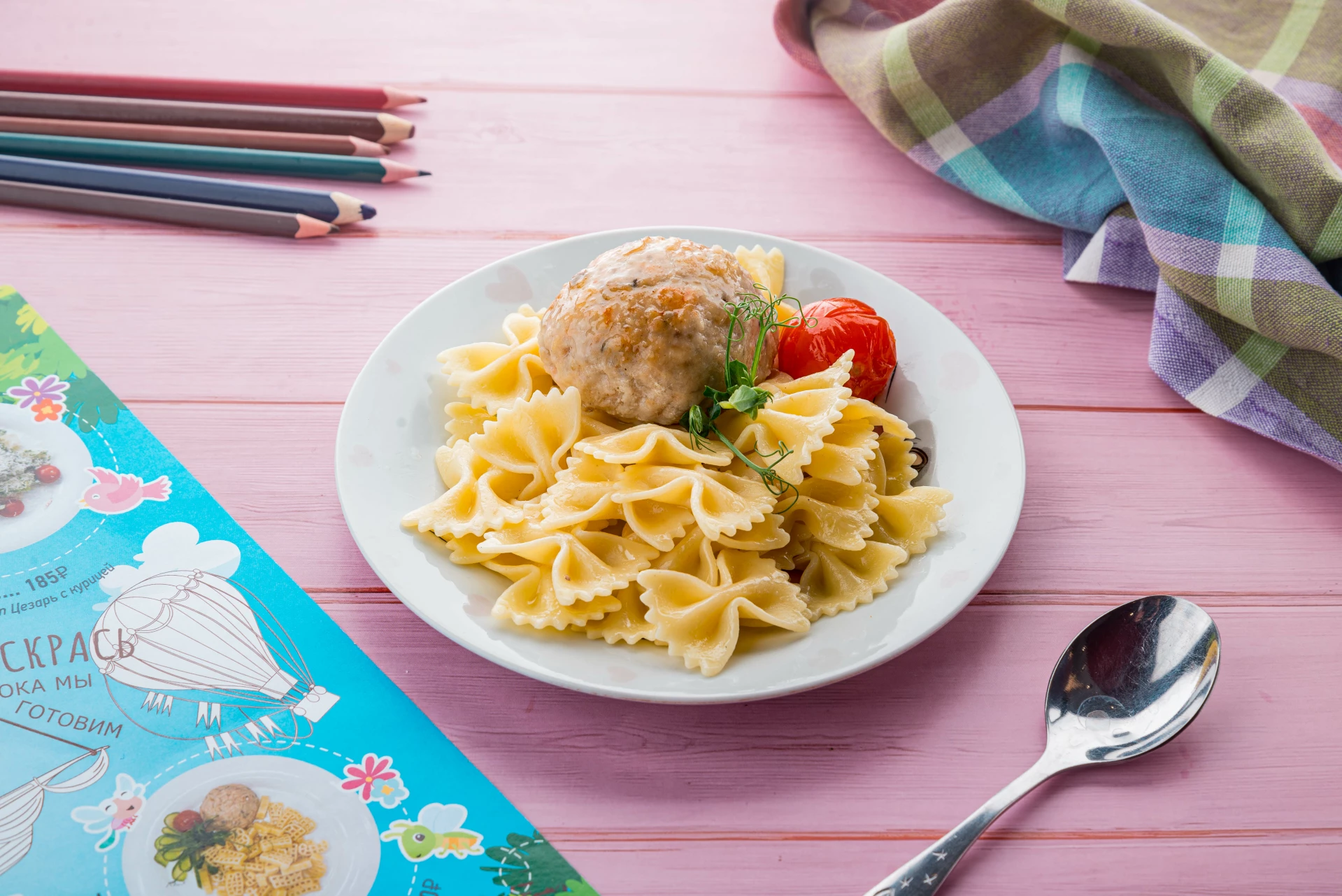 Тефтелька из лосося с макаронами 50/120 гр