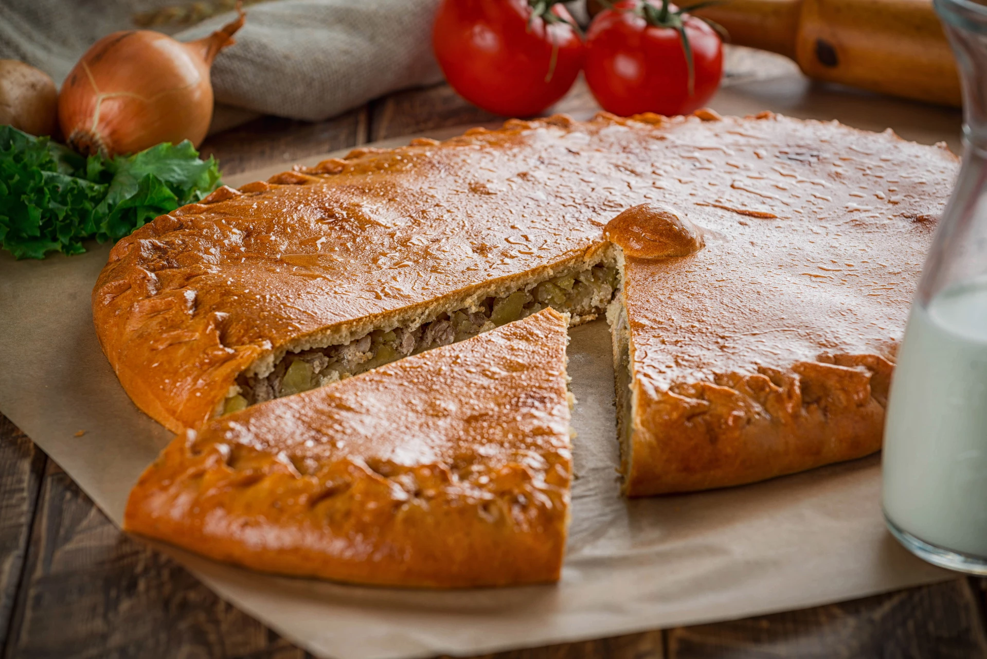 Пирог с мясом и картофелем