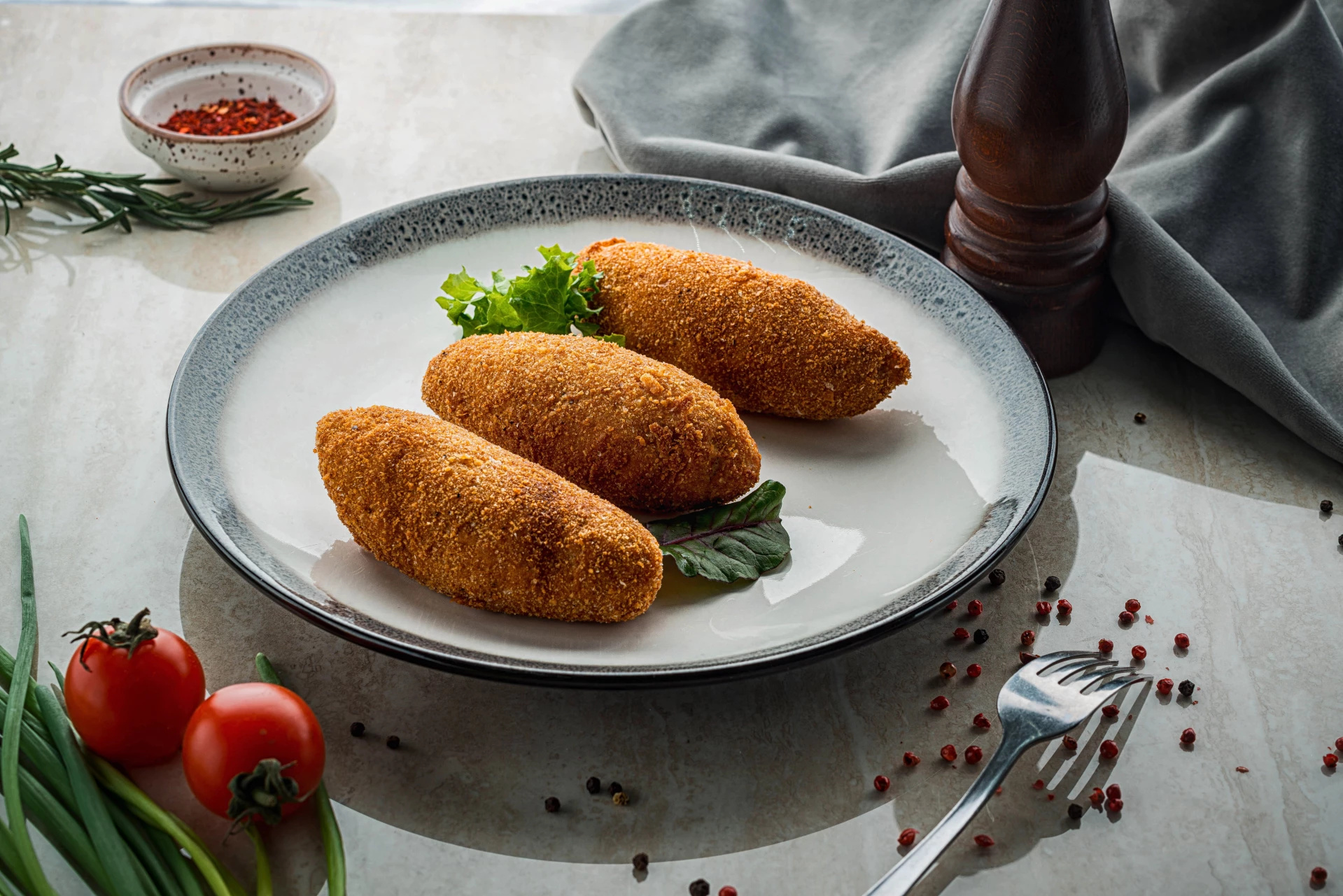 Котлета куриная в панировке 100 гр ( Пожарская )