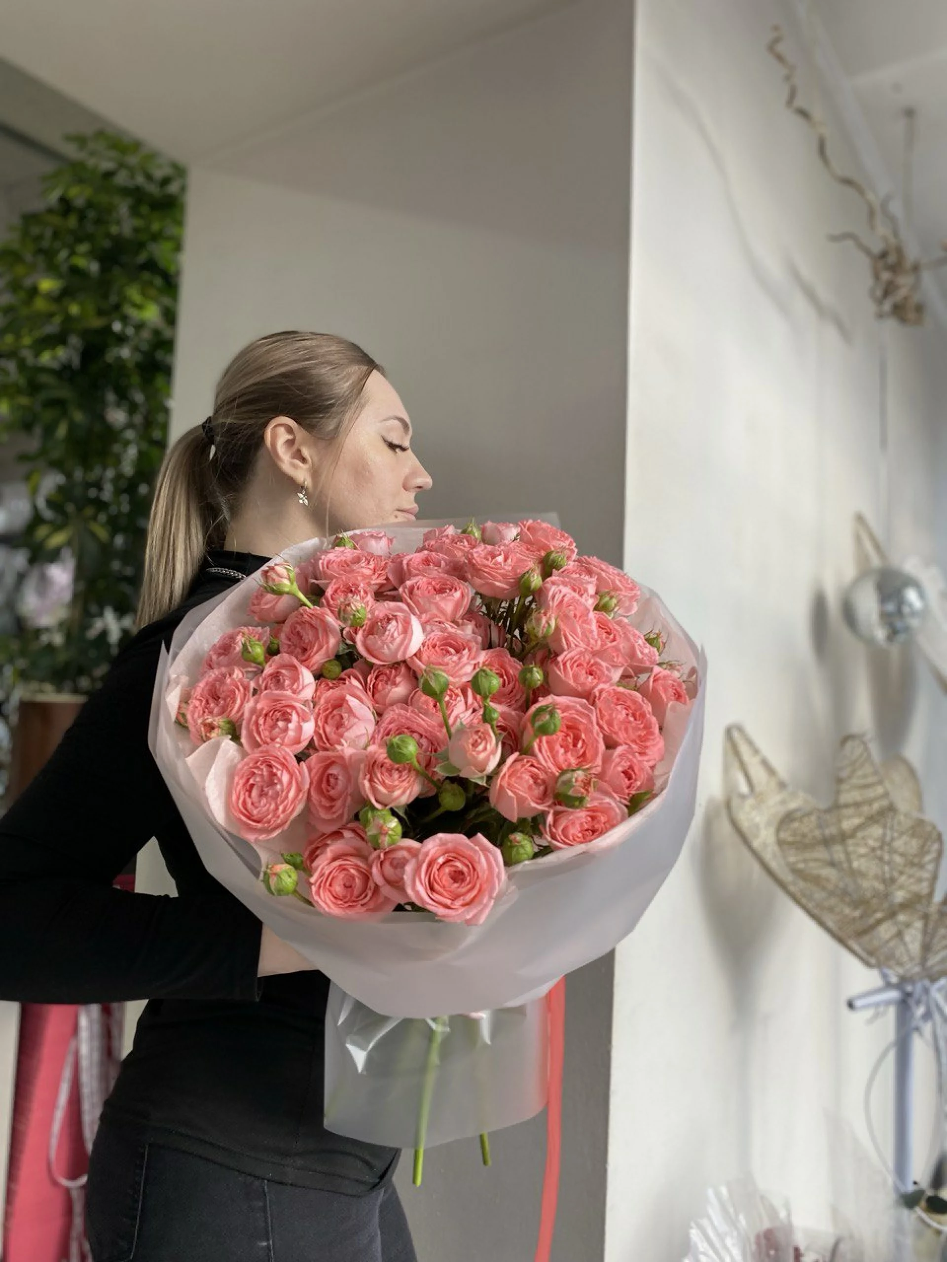 Кустовые розы Femke 15шт
