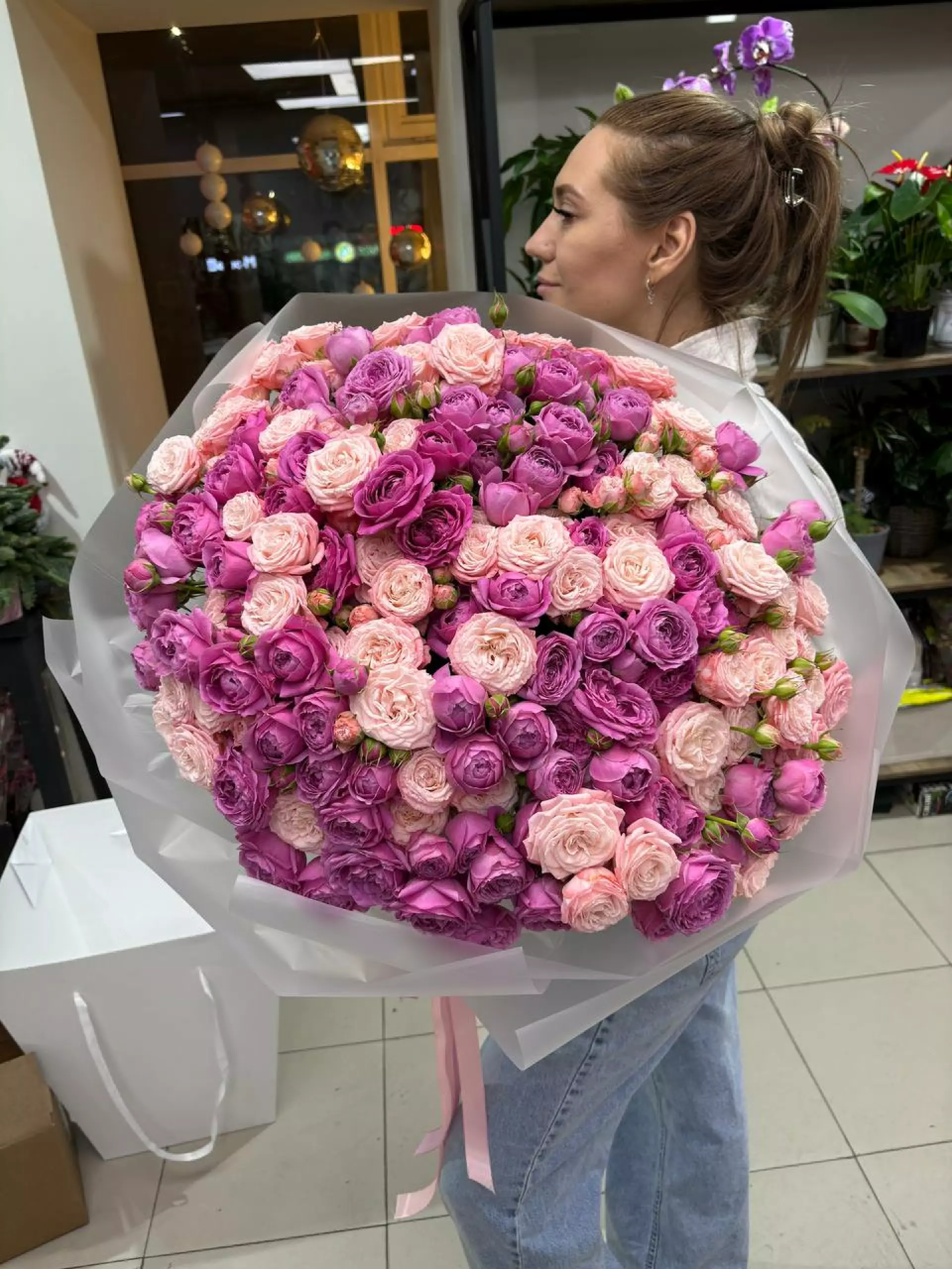 Кустовые пионовидные розы 51шт