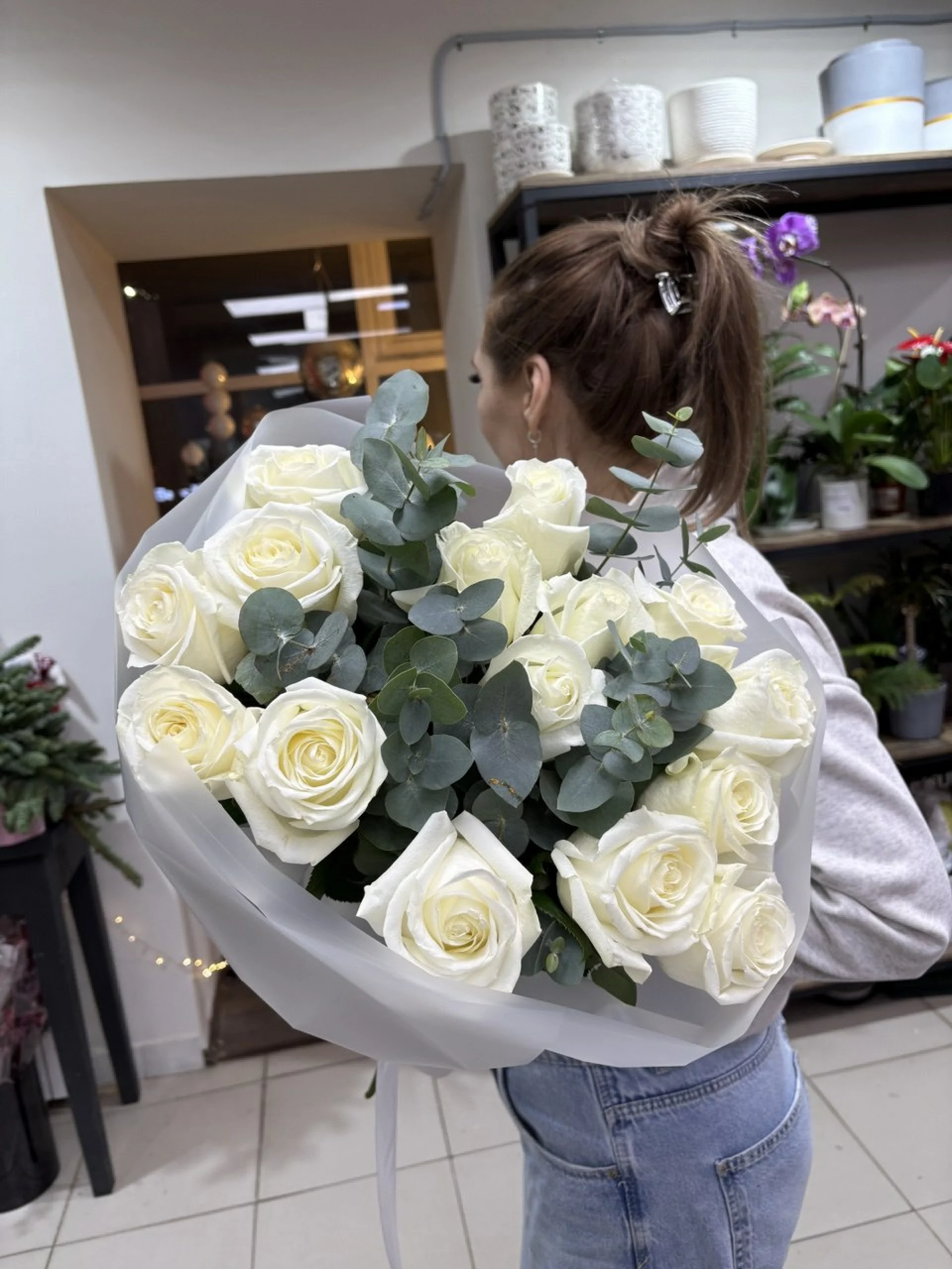 Моно белых роз 15шт